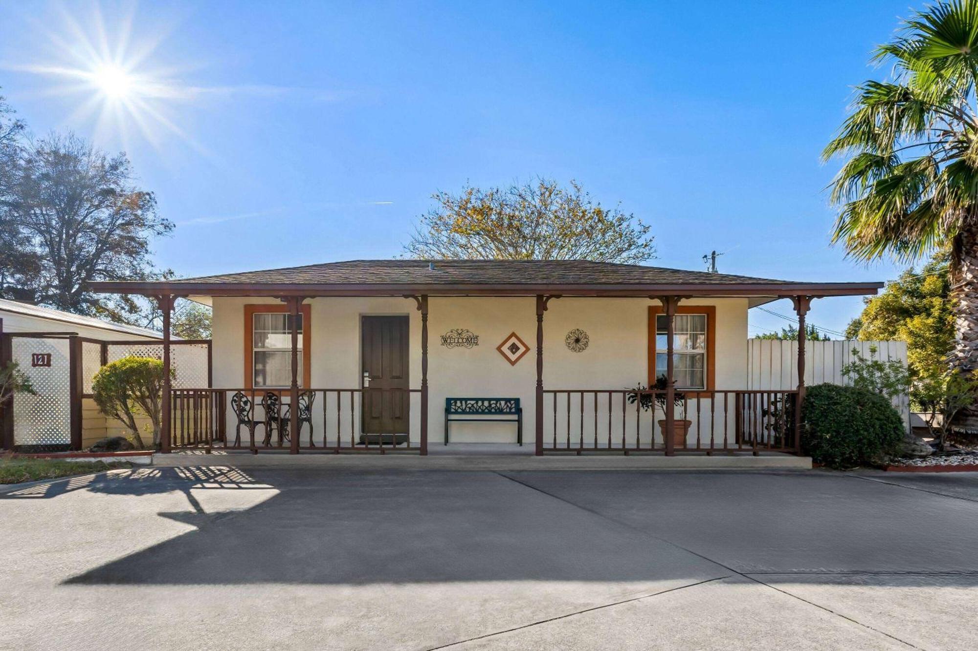 Travelodge By Wyndham Hotel & Cottages St Augustine - Historic St. Augustine Exterior foto